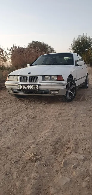 BMW 325 1993 - 1