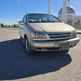 Toyota Sienna 2000