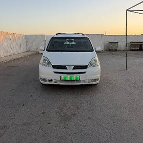 Toyota Sienna 2004