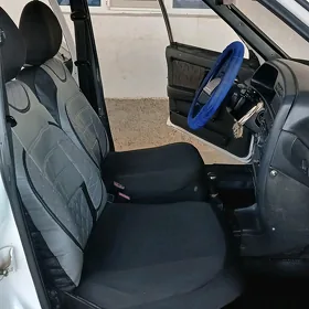 Lada 21099 2000