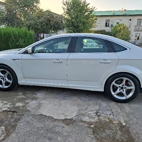 Ford Mondeo 2013