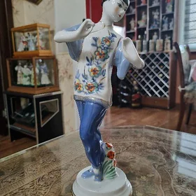 Статуэтки, разные