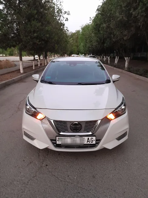 Nissan Versa 2021 - 1