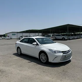 Toyota Camry 2017