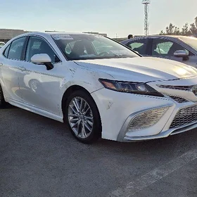 Toyota Camry 2022