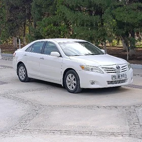 Toyota Camry 2010
