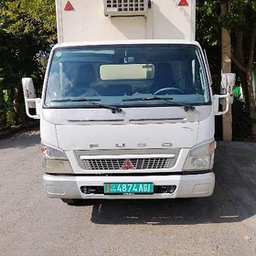 Mitsubishi Canter 2010