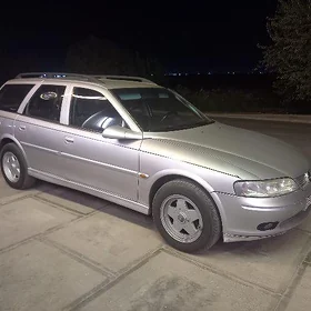 Opel Vectra 2000