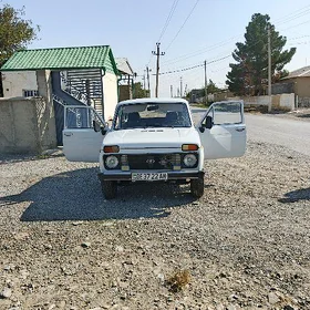 Lada Niva 1998