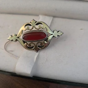 kümüş broşka
