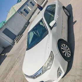 Toyota Camry 2013