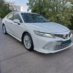 Toyota Camry 2018