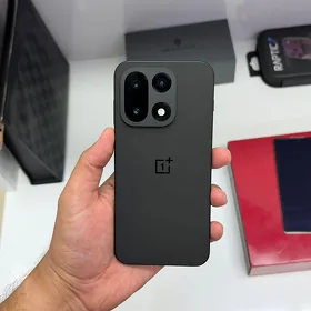 One Plus 15 16/512gb
