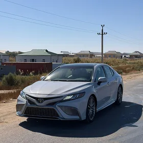 Toyota Camry 2022