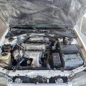 Toyota Corona 1995