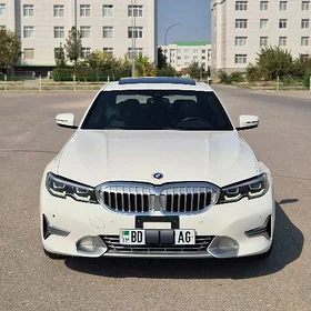 BMW 330 2021