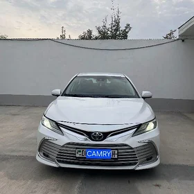 Toyota Camry 2018