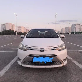 Toyota Yaris 2016