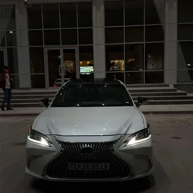 Lexus ES 350 2020