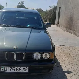 BMW 525 1989