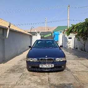 BMW E39 1998