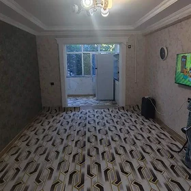 Чехова Энгельса 1 этаж 3 ком