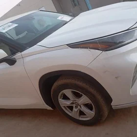 Toyota Highlander 2021