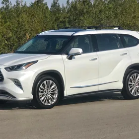 Toyota Highlander 2022
