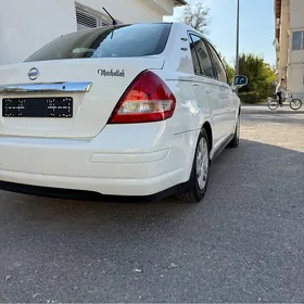 Nissan Versa 2010