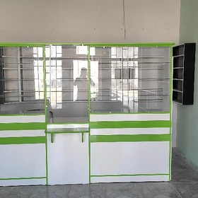 Ветрина для магазина и аптеки