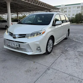 Toyota Sienna 2018