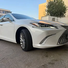 Lexus ES 350 2022