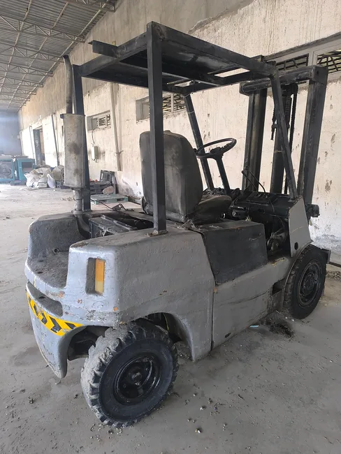 Kara Forklift 2005 - 1