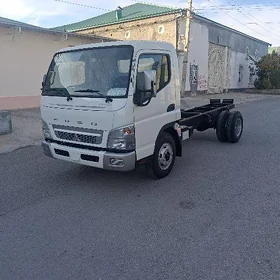 Mitsubishi Canter 2025