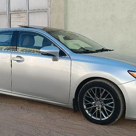 Lexus ES 350 2016