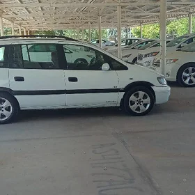 Opel Zafira 2001