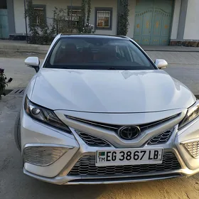 Toyota Camry 2022