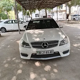 Mercedes-Benz C350 2010