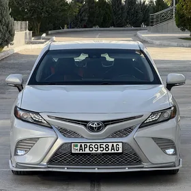 Toyota Camry 2021