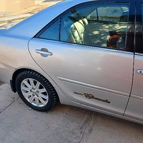 Toyota Camry 2004