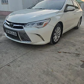Toyota Camry 2017