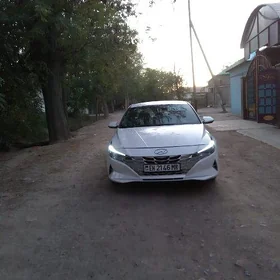 Hyundai Elantra 2021
