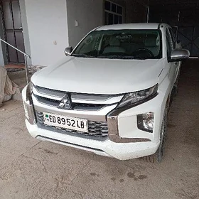 Mitsubishi L200 2020