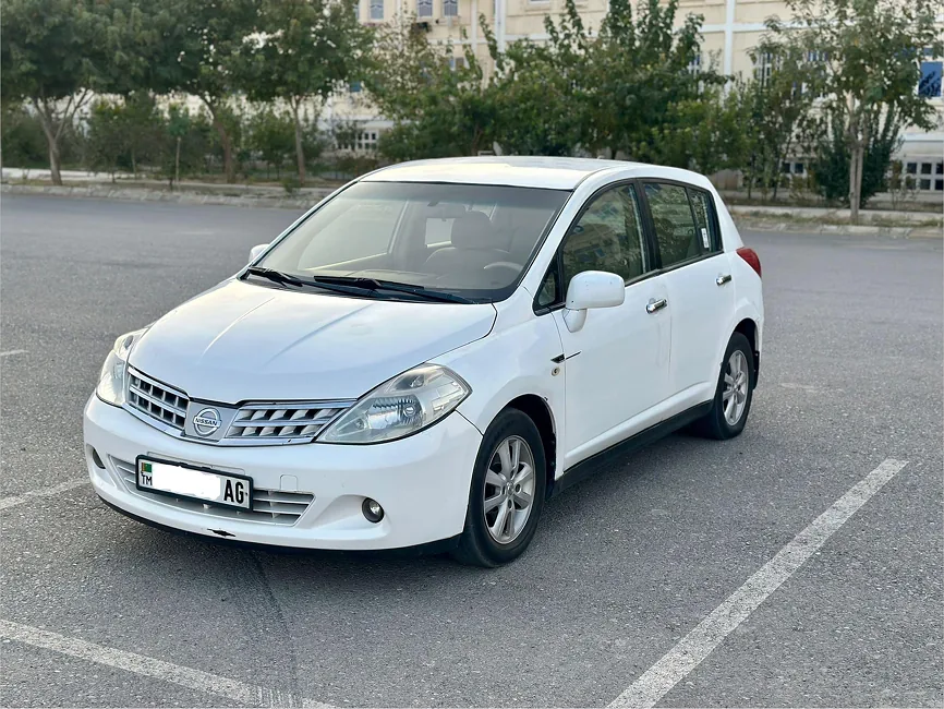 Nissan Versa 2009 - 1