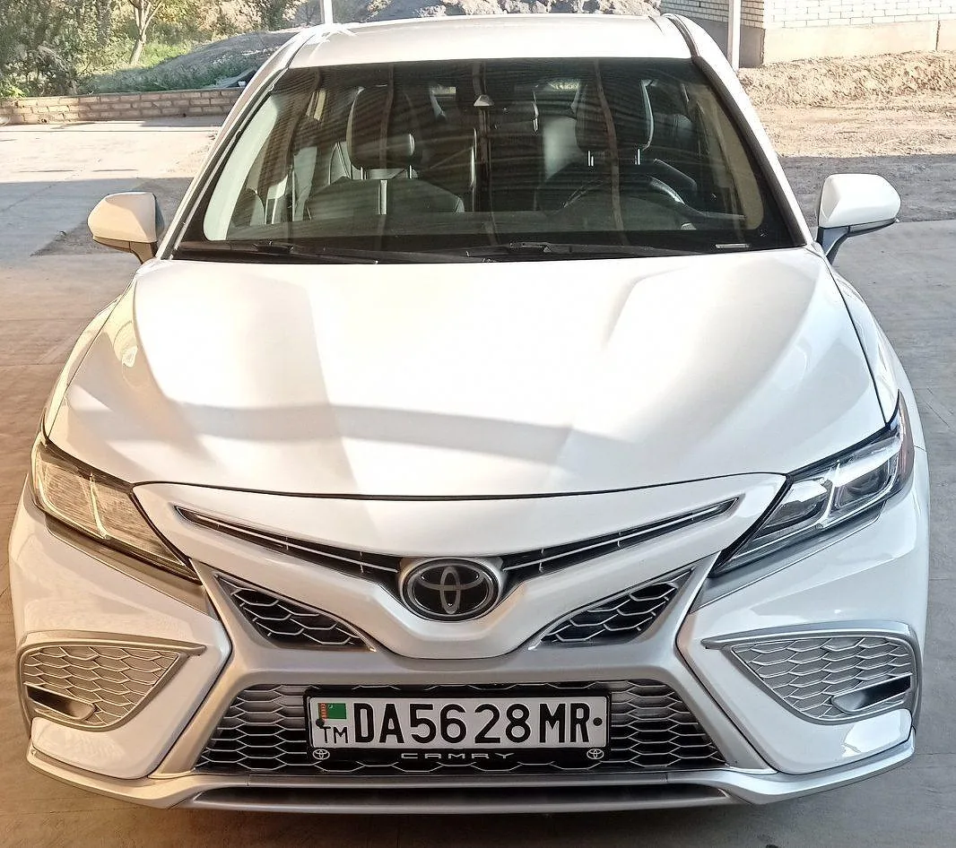 Toyota Camry Hybrid 2020 - 1