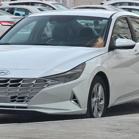 Hyundai Elantra 2021