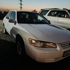 Toyota Camry 1999