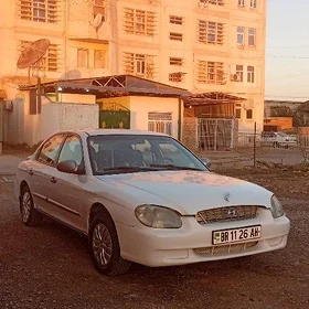 Hyundai Sonata 2000
