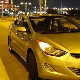 Hyundai Elantra 2011