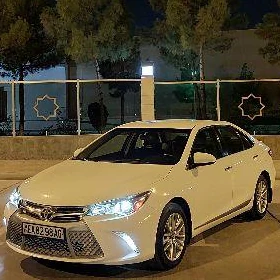 Toyota Camry 2017